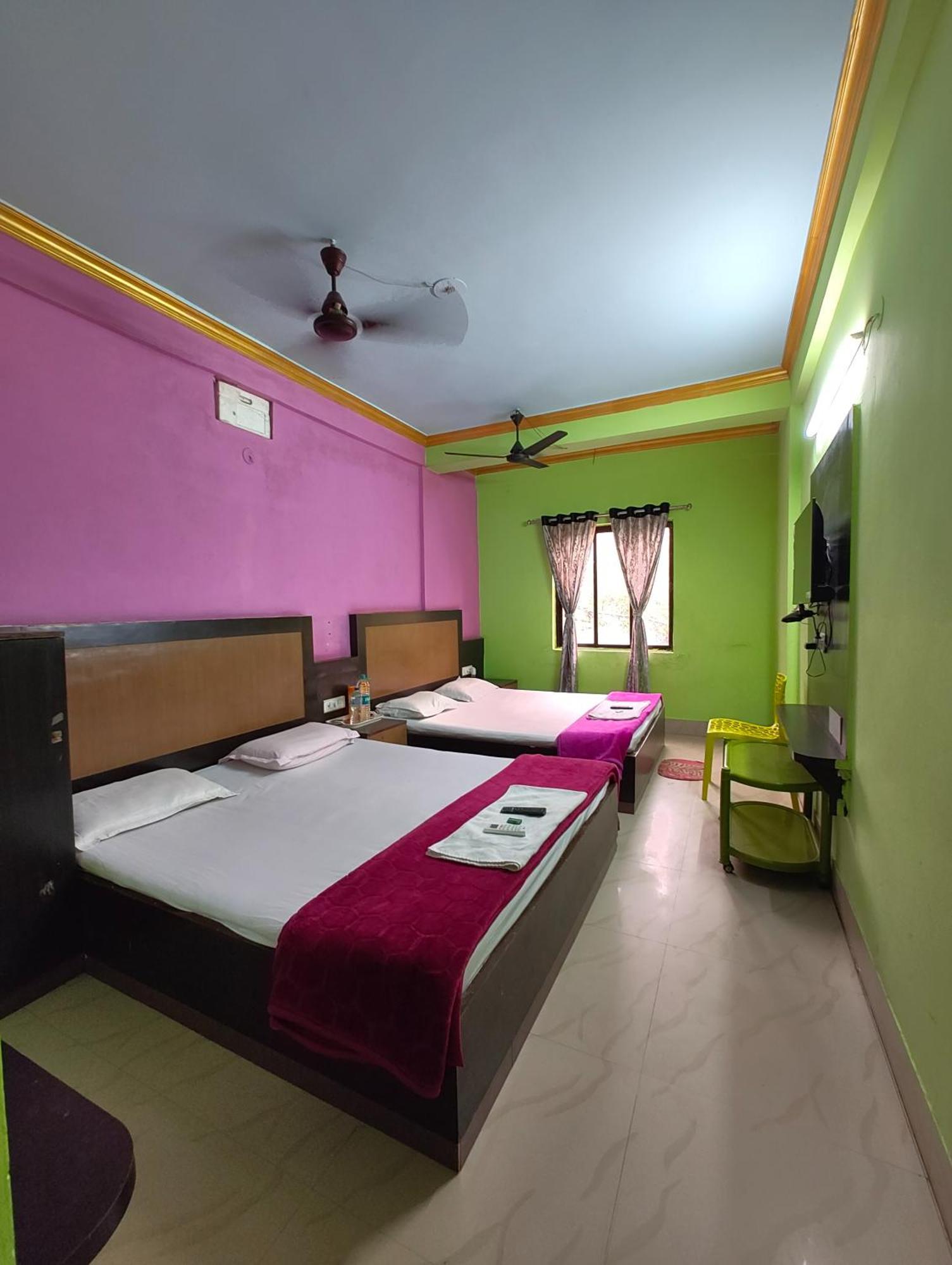 Goroomgo Samrat Palace Puri Near Sea Beach With Parking Facilities - Restaurant Available - Couple Friendly Exterior foto
