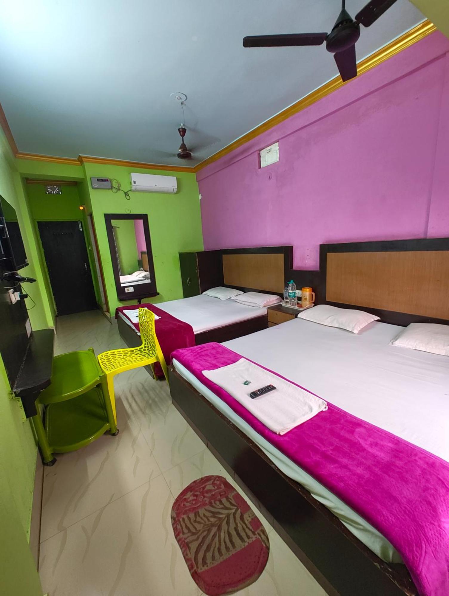Goroomgo Samrat Palace Puri Near Sea Beach With Parking Facilities - Restaurant Available - Couple Friendly Exterior foto