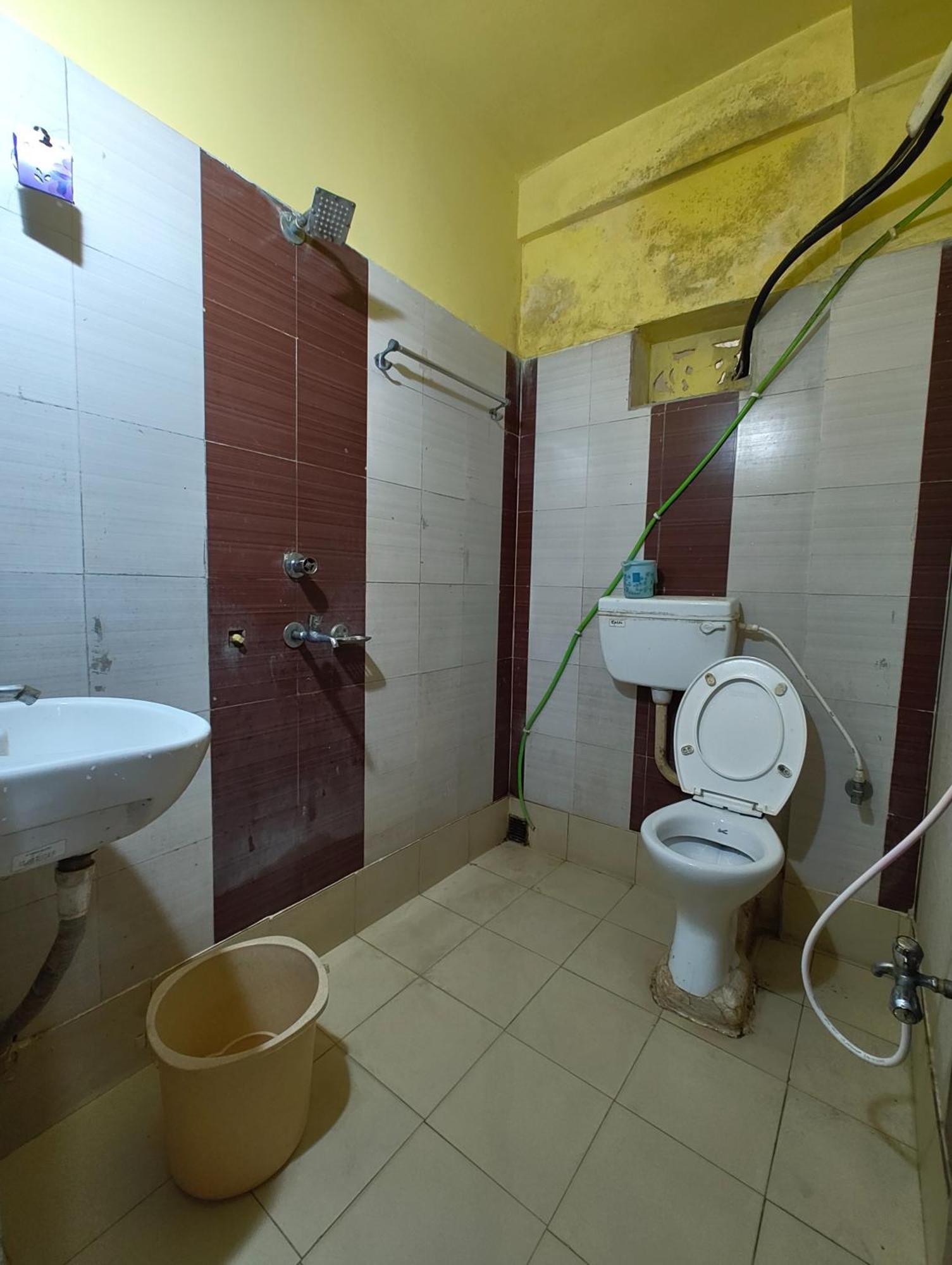 Goroomgo Samrat Palace Puri Near Sea Beach With Parking Facilities - Restaurant Available - Couple Friendly Exterior foto