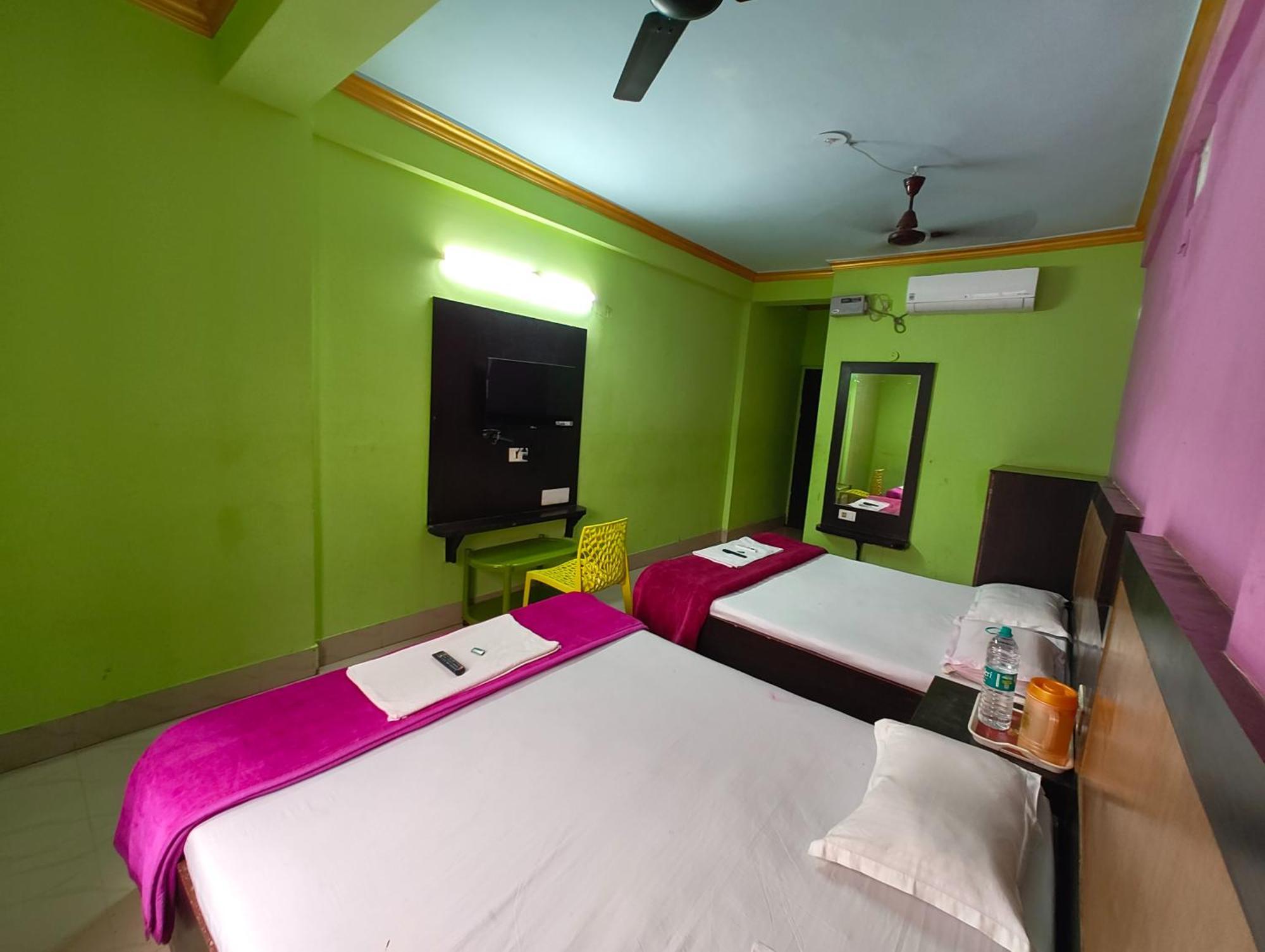 Goroomgo Samrat Palace Puri Near Sea Beach With Parking Facilities - Restaurant Available - Couple Friendly Exterior foto