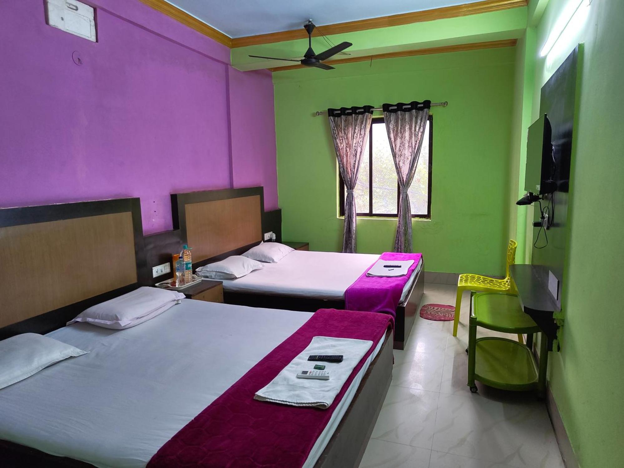 Goroomgo Samrat Palace Puri Near Sea Beach With Parking Facilities - Restaurant Available - Couple Friendly Exterior foto